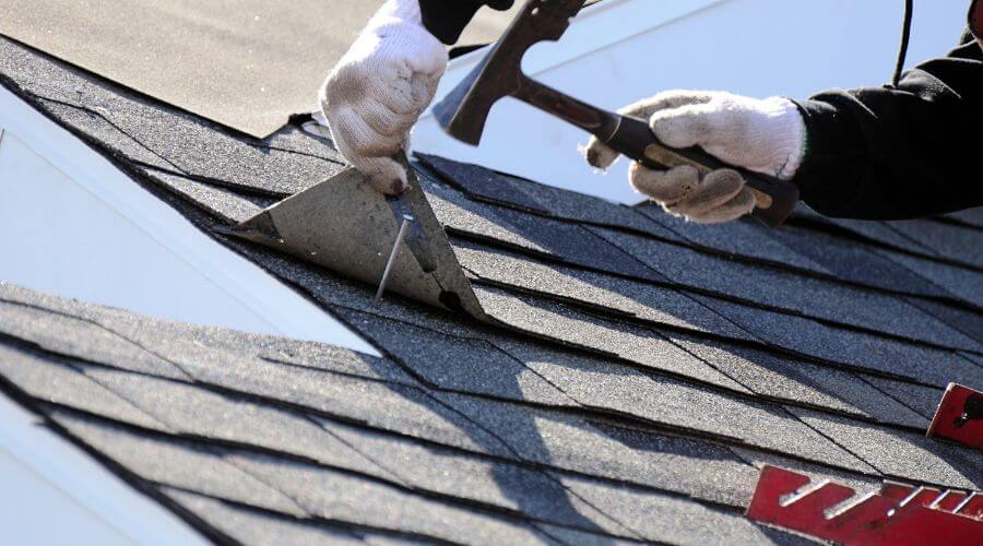 Professional gutter cleaning in Farmington, ME
